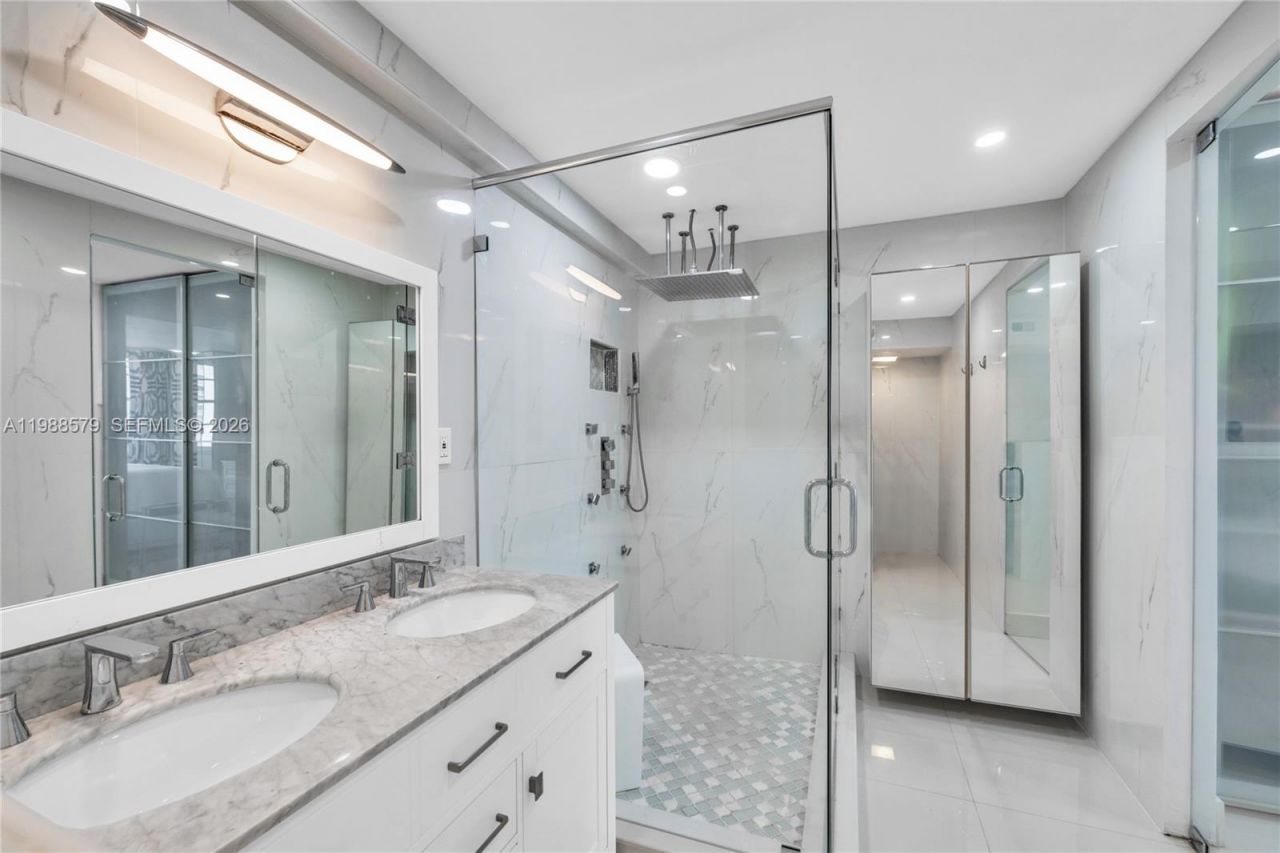 2801 NE 183rd St , Unit 1516W, Aventura, FL 33160 Photo