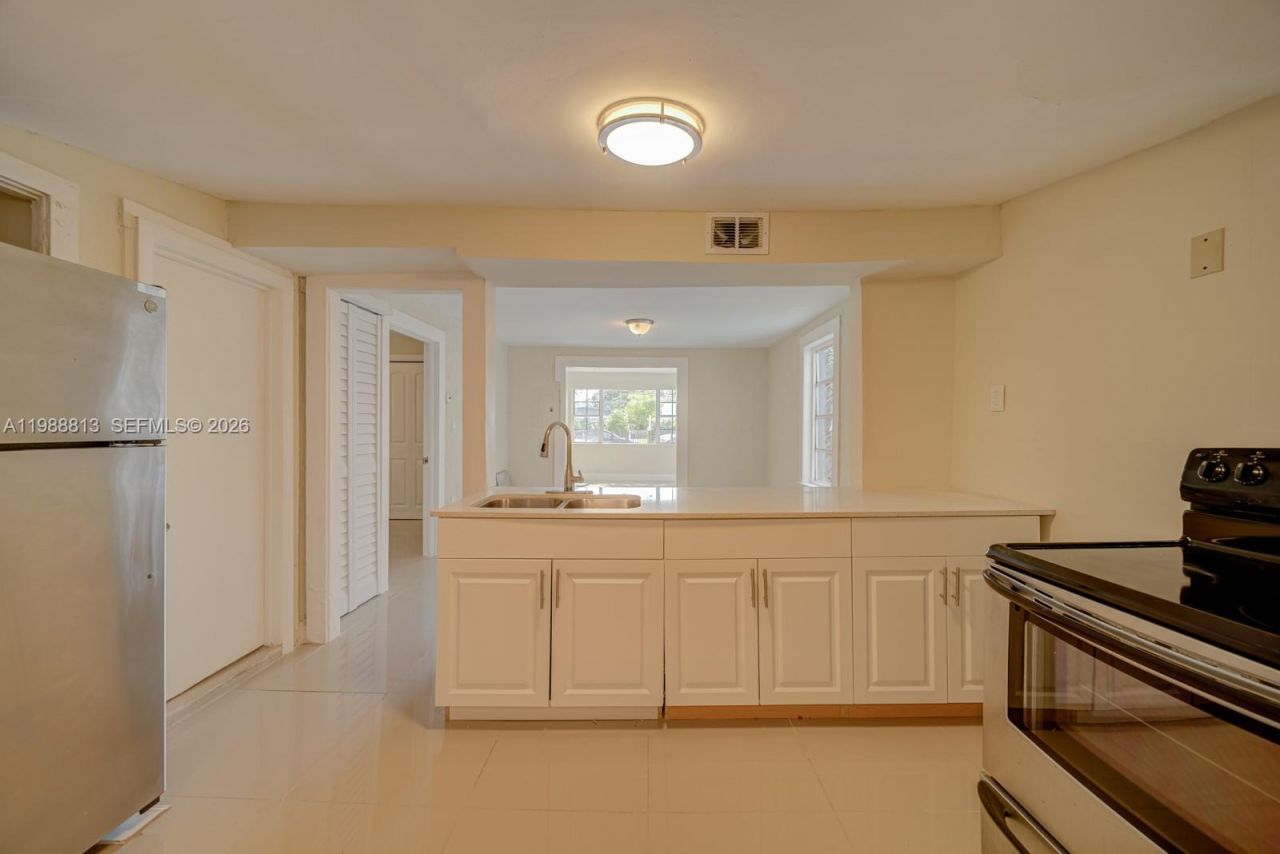 829 NW 56th St , Miami, FL 33127 Photo