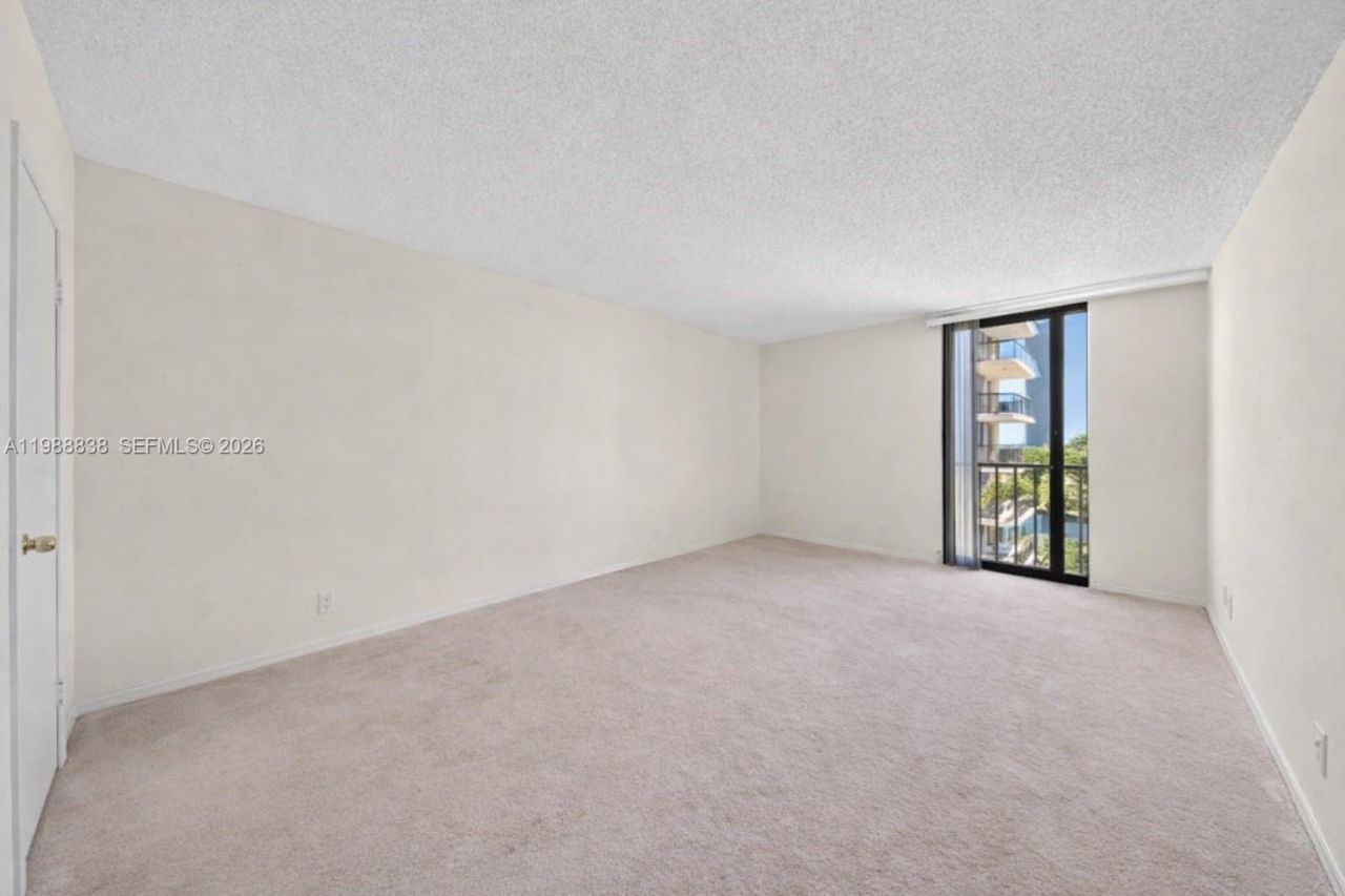 19667 Turnberry Way , Unit 6A, Aventura, FL 33180 Photo