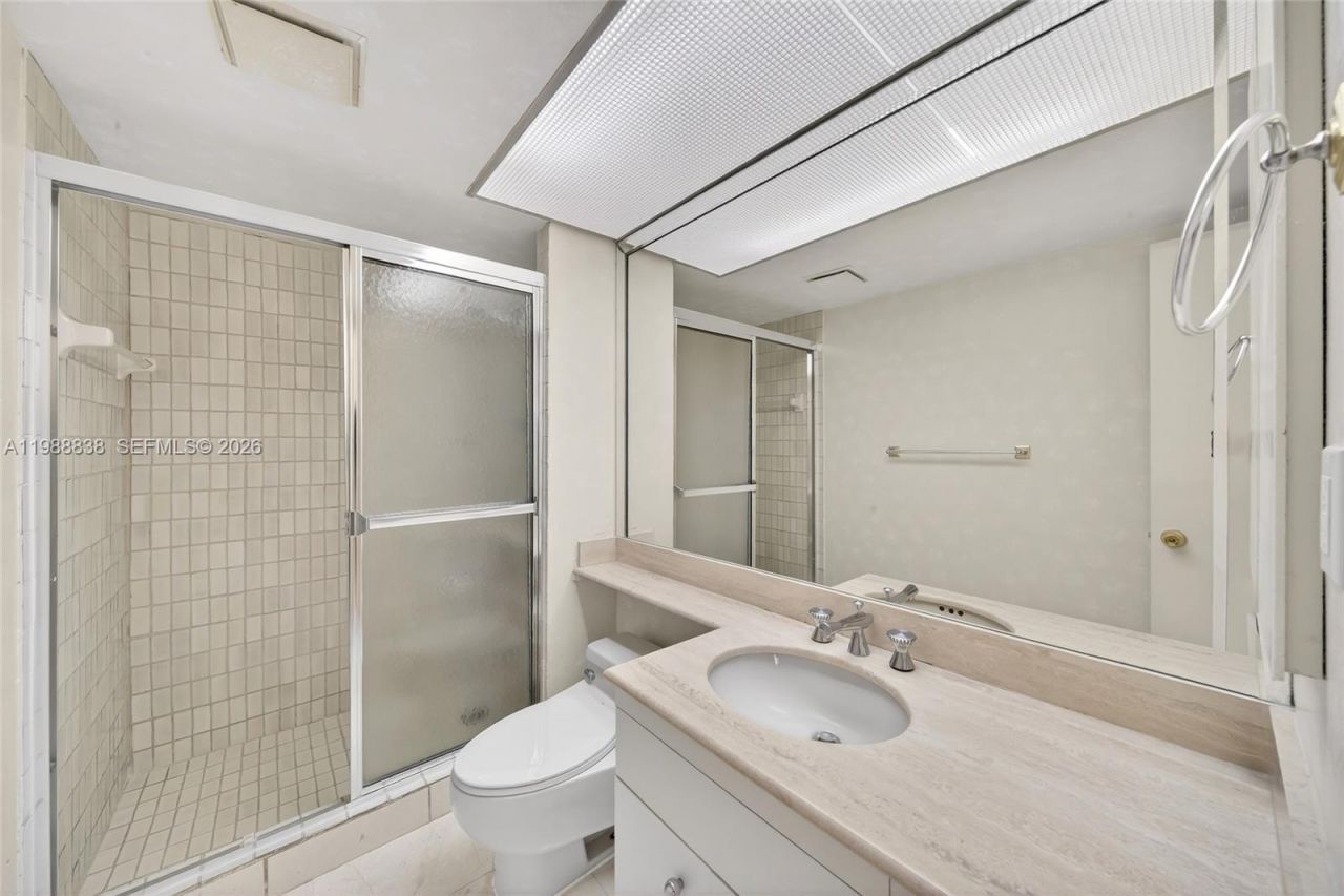 19667 Turnberry Way , Unit 6A, Aventura, FL 33180 Photo