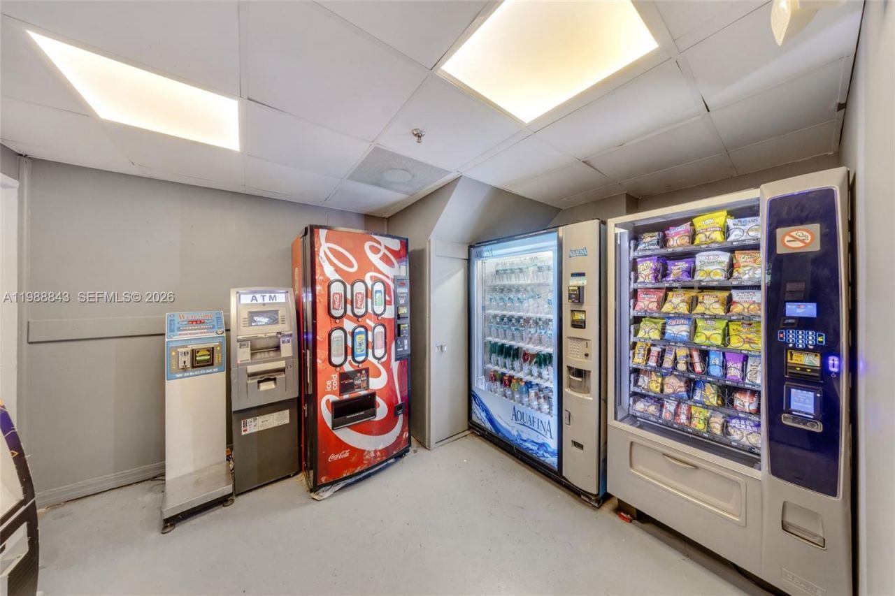 5445 Collins Ave , Unit CU14, Miami Beach, FL 33140 Photo