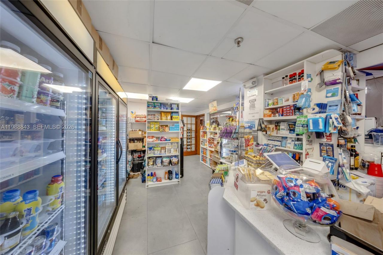 5445 Collins Ave , Unit CU14, Miami Beach, FL 33140 Photo