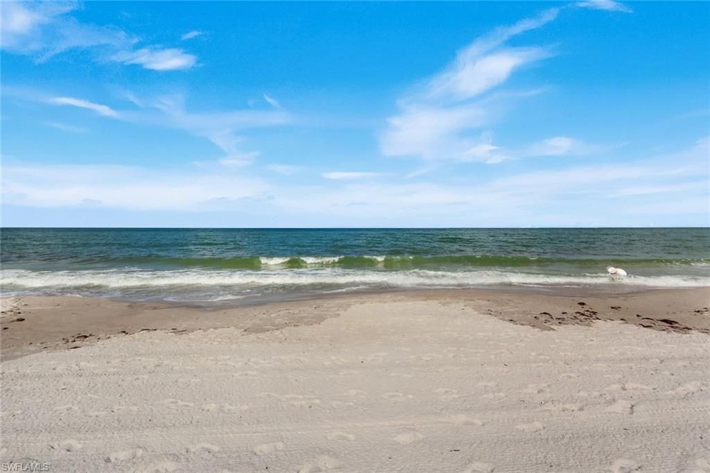 9653 Gulf Shore Dr, Unit 303, Naples, FL 34108 Photo