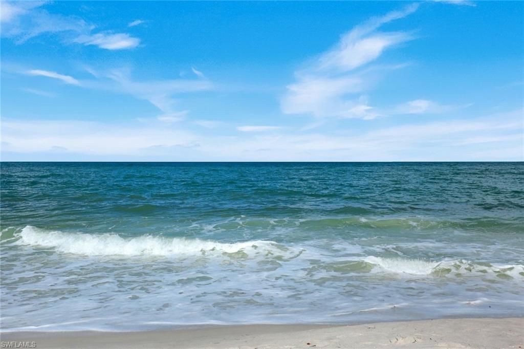 9653 Gulf Shore Dr, Unit 303, Naples, FL 34108 Photo
