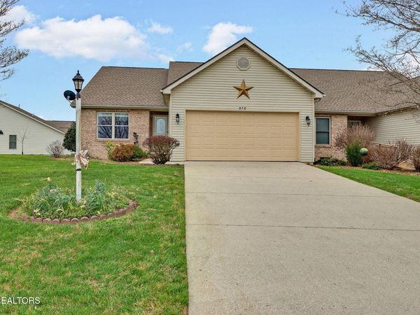 578 Woodgate Drive, Crossville, TN 38571