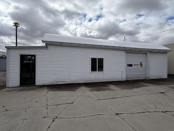 611 MAIN STREET, Brownsville, WI 53006