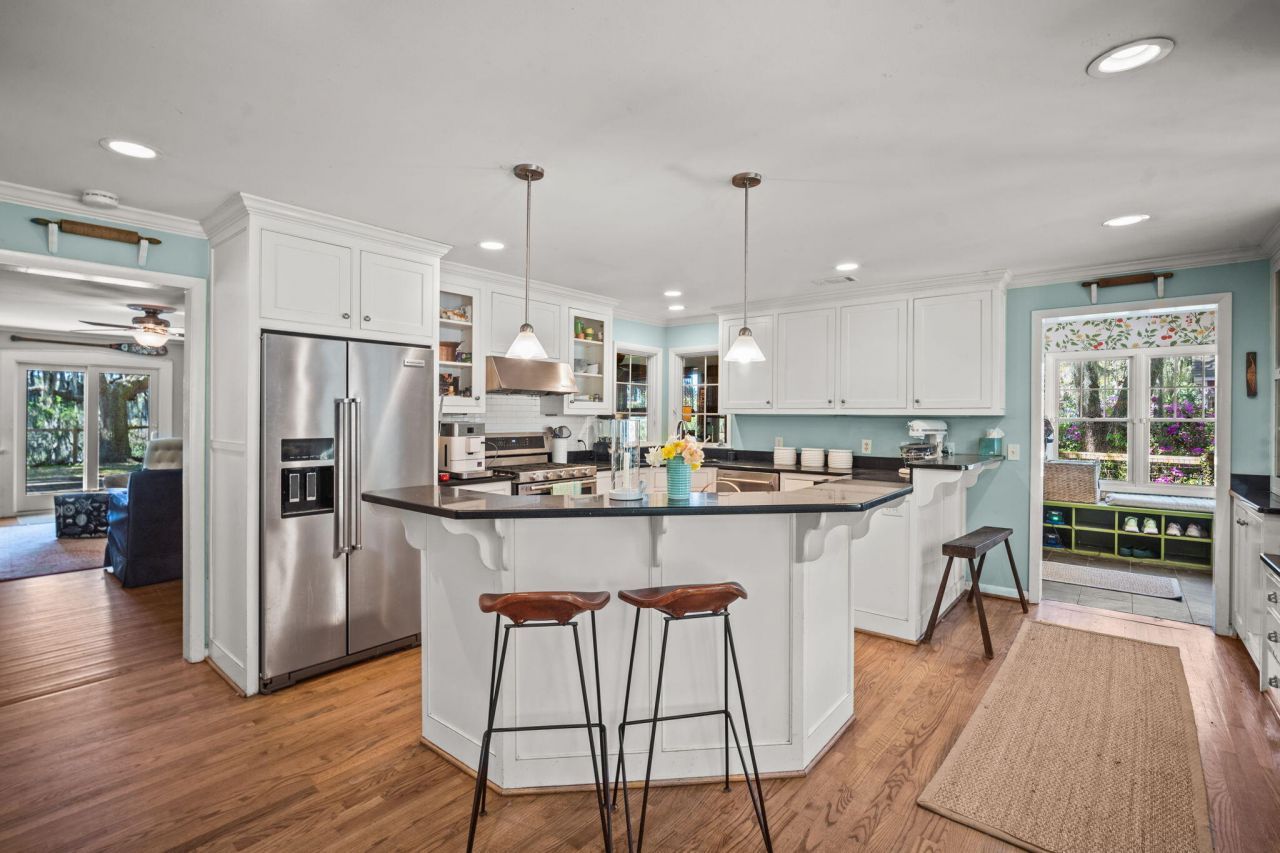 115 S Hermitage Road Photo 16