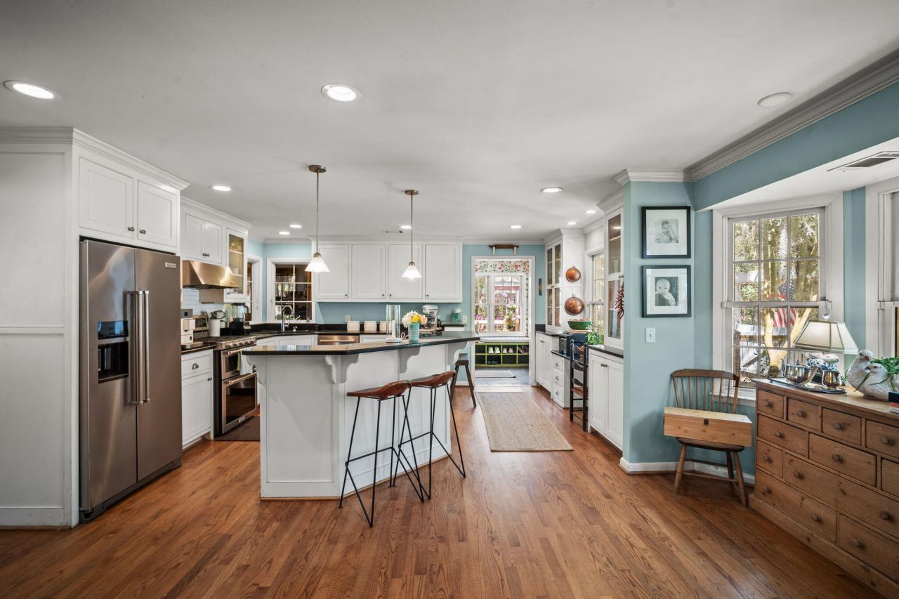 115 S Hermitage Road Photo 19