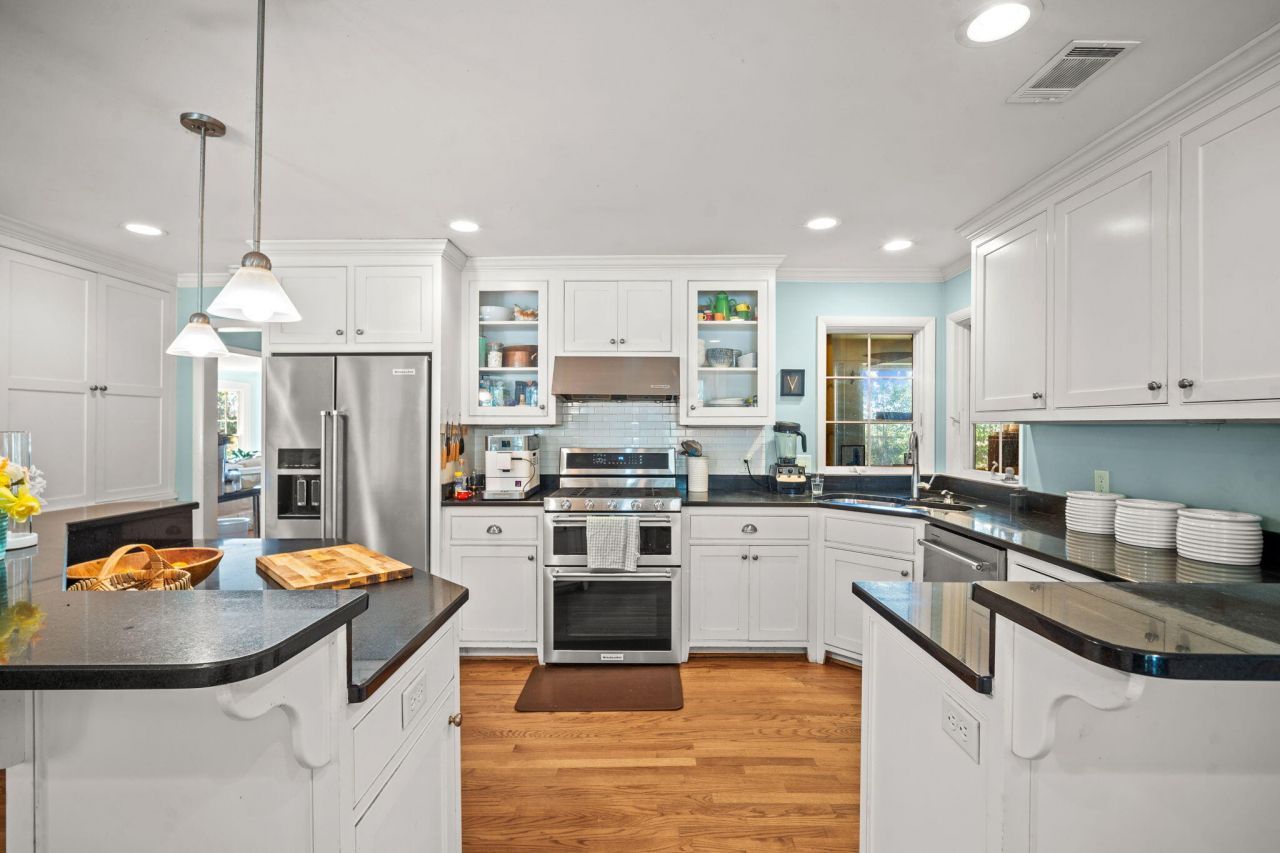 115 S Hermitage Road Photo 23