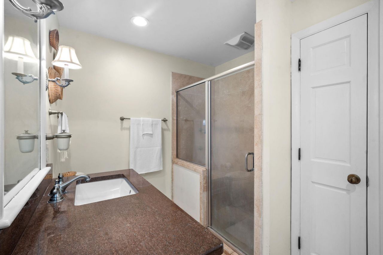 115 S Hermitage Road Photo 35