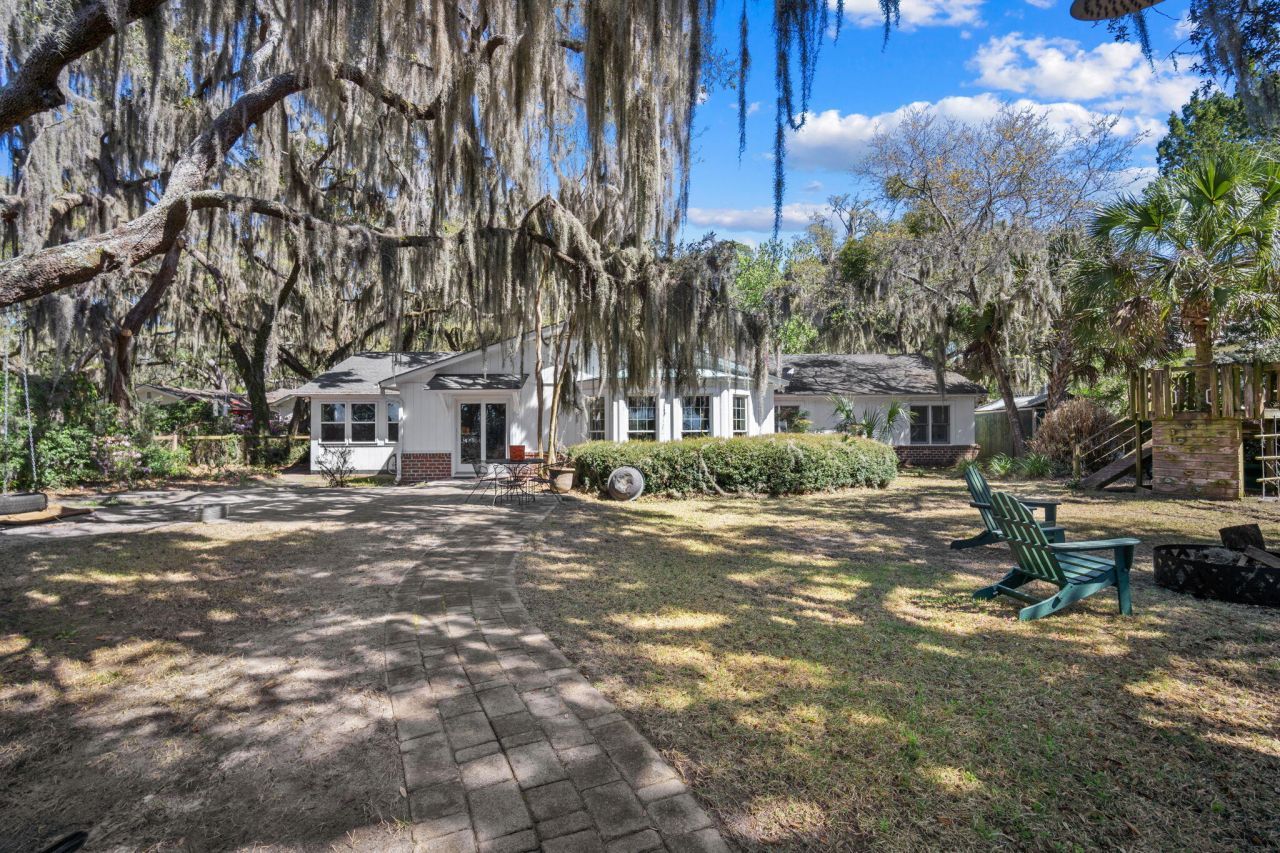 115 S Hermitage Road Photo 48