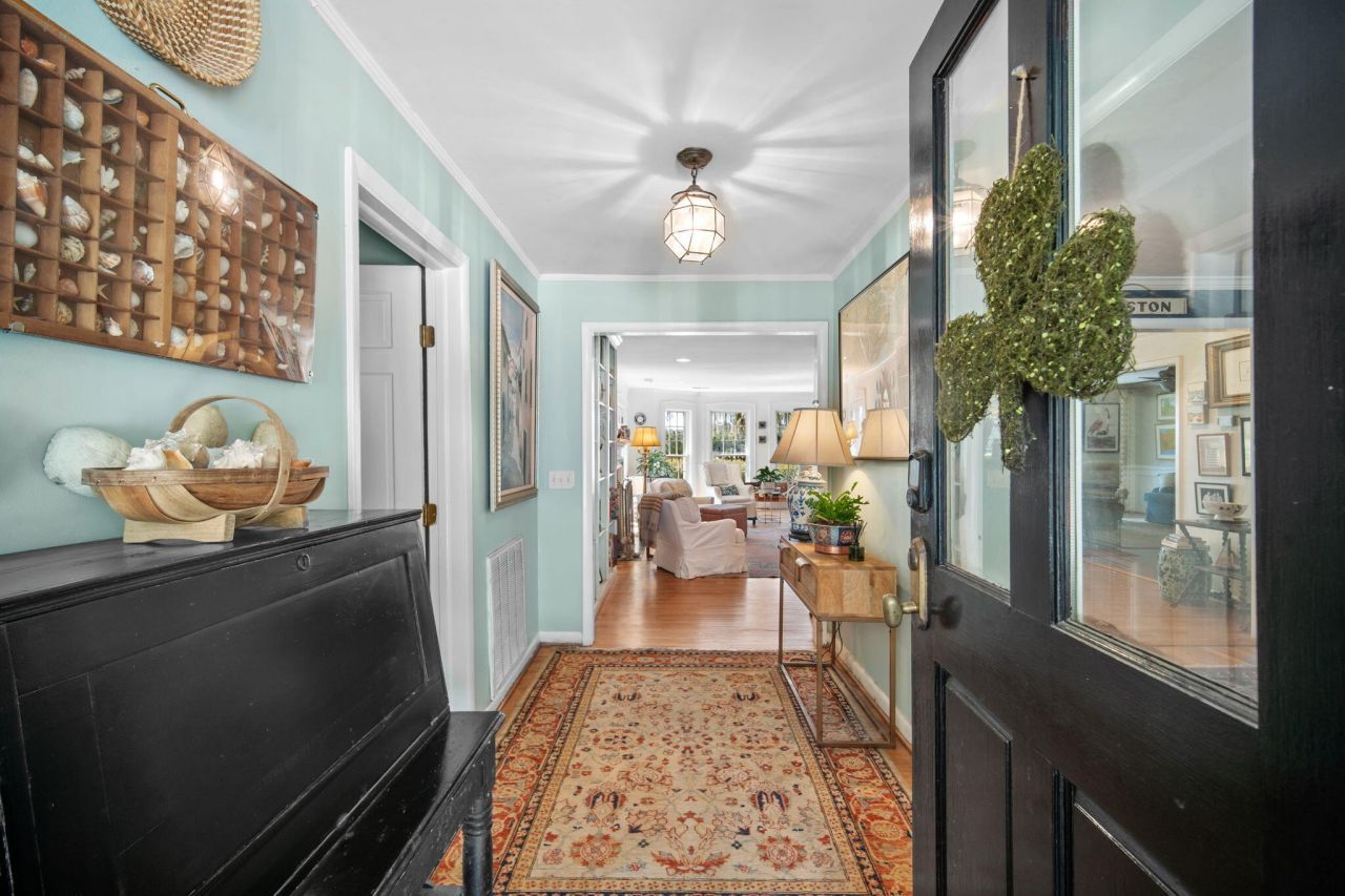 115 S Hermitage Road Photo 5