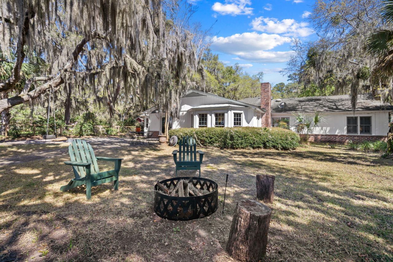 115 S Hermitage Road Photo 53