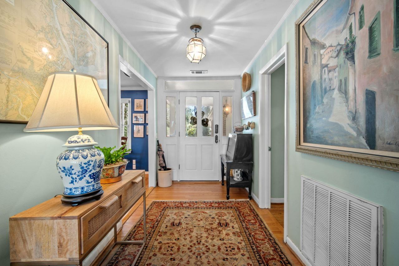 115 S Hermitage Road Photo 6