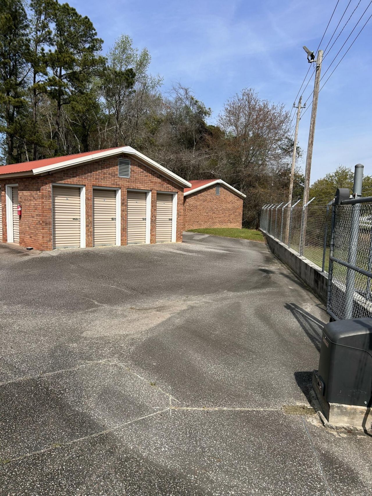 1307 N U.s. Highway 52  Photo 14