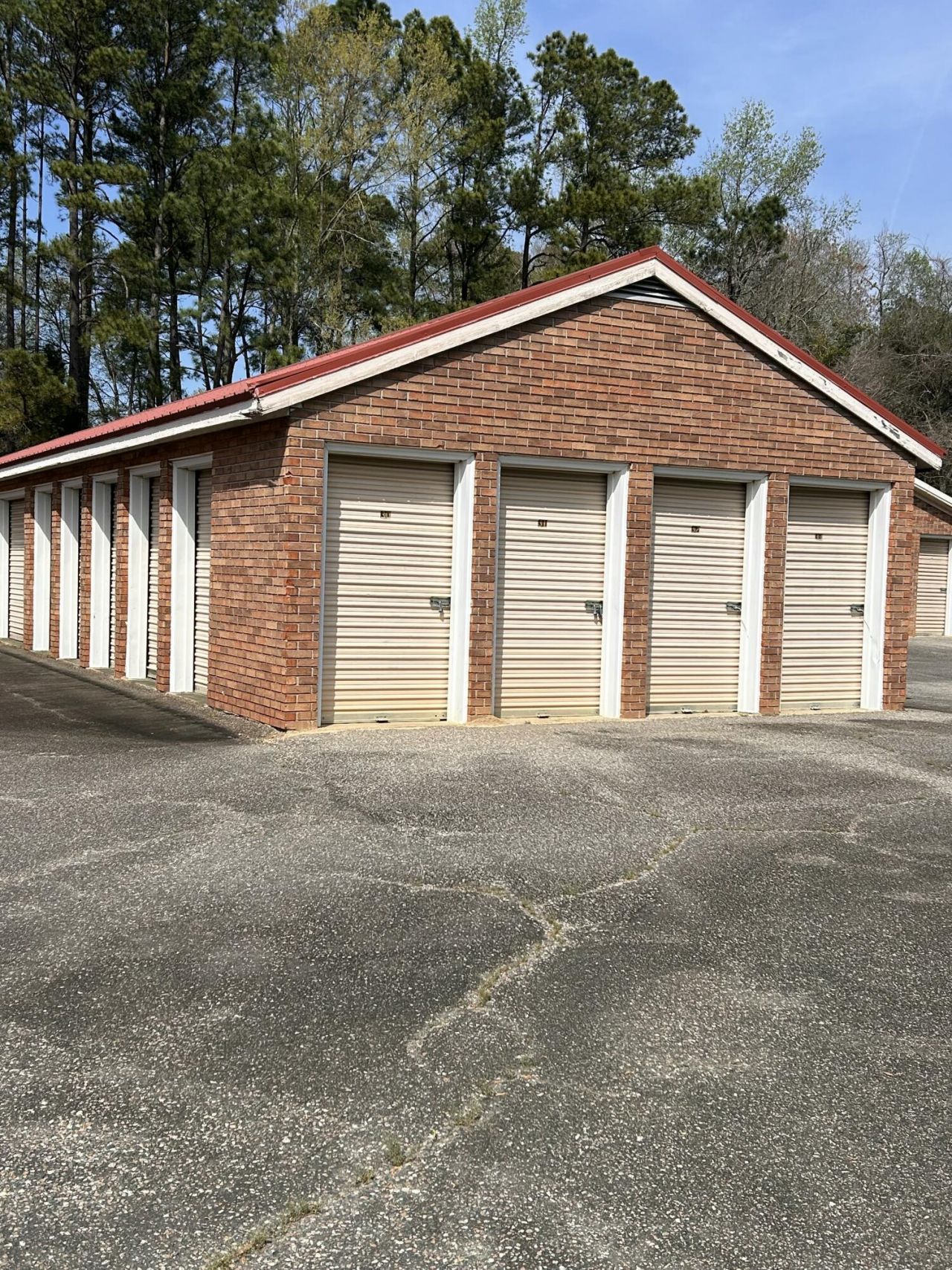 1307 N U.s. Highway 52  Photo 15