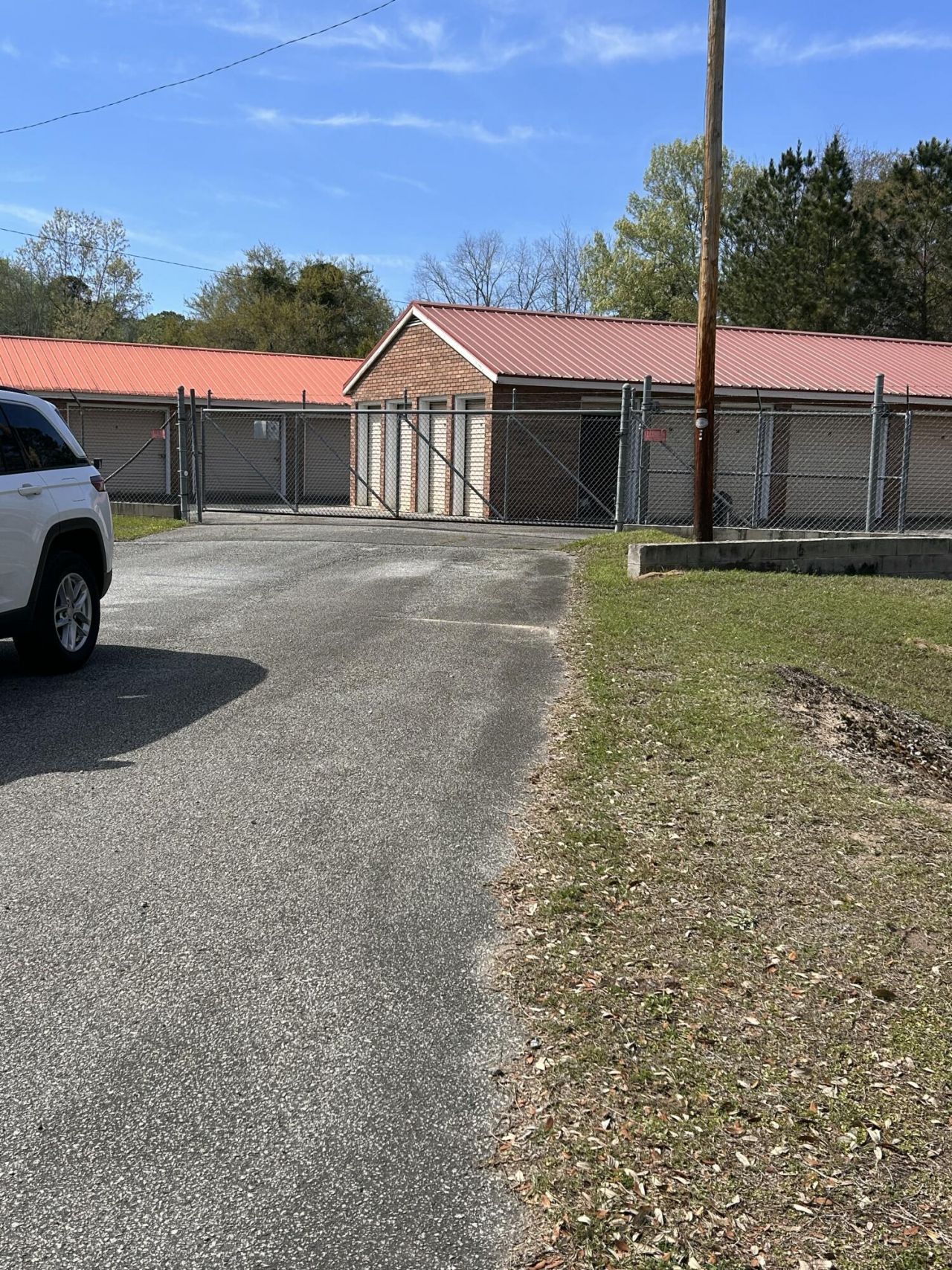 1307 N U.s. Highway 52  Photo 16