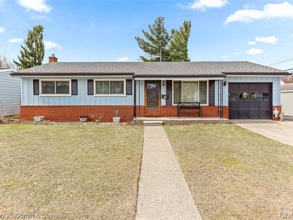 880 Virginia Street, Plymouth, MI 48170