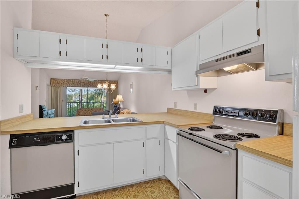 1704 Kings Lake Blvd, Unit 201, Naples, FL 34112 Photo