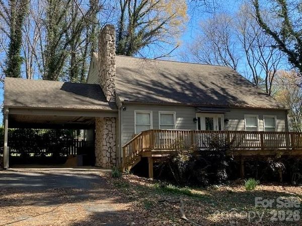 517 Camelot Drive , Statesville, NC 28625