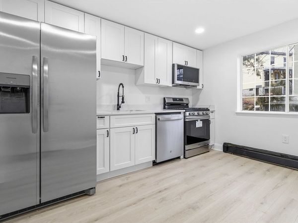 1 19th Street, Unit 3, Lowell, MA 01850