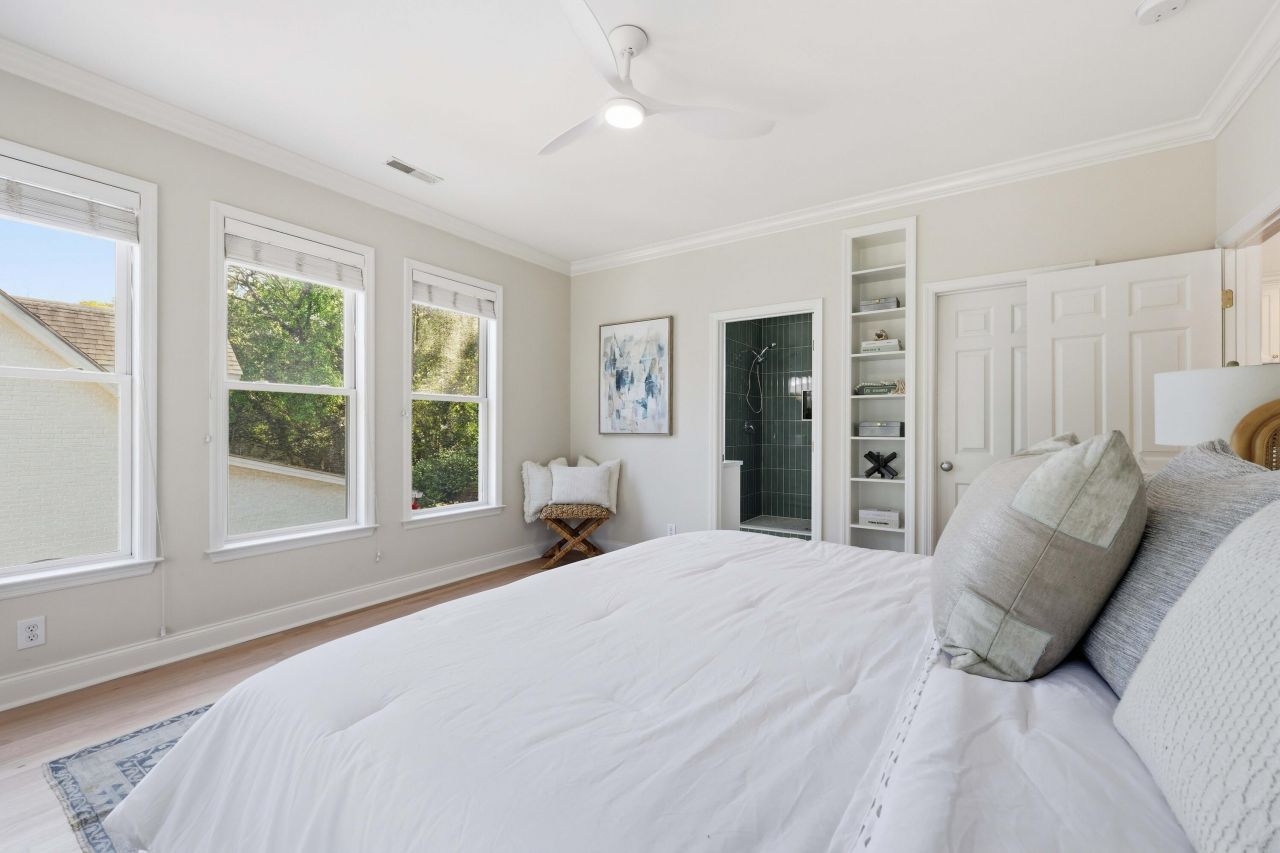 1431 Hindman Avenue Photo 12