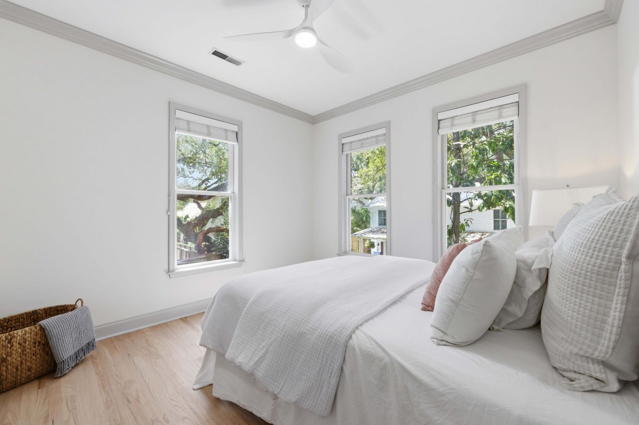 1431 Hindman Avenue Photo 19