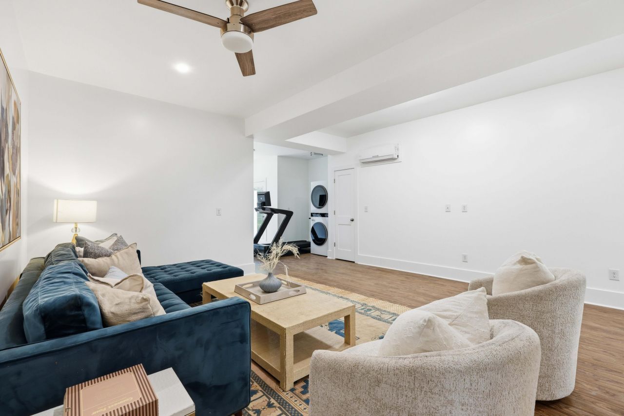 1431 Hindman Avenue Photo 25