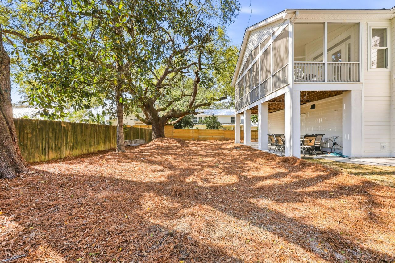 1431 Hindman Avenue Photo 35