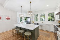 1431 Hindman Avenue photo 4