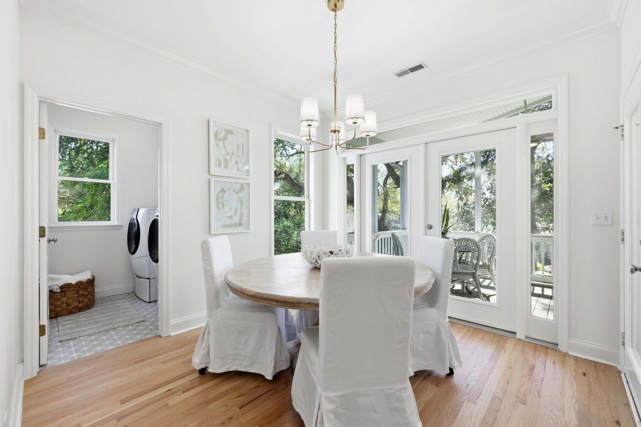 1431 Hindman Avenue Photo 7