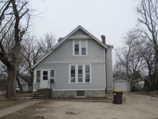 313 E Grant Highway, Marengo, IL 60152