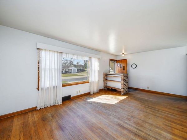 1322 Lakeview Street , Johnsburg, IL 60051