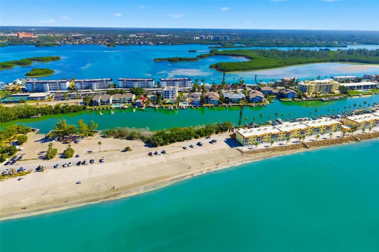 9022 Midnight Pass Road, Sarasota, FL 34242 Photo