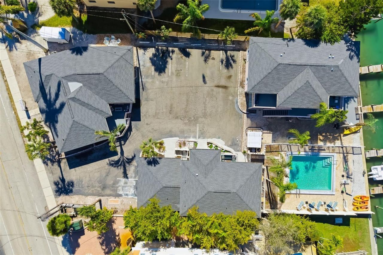 9022 Midnight Pass Road, Sarasota, FL 34242 Photo