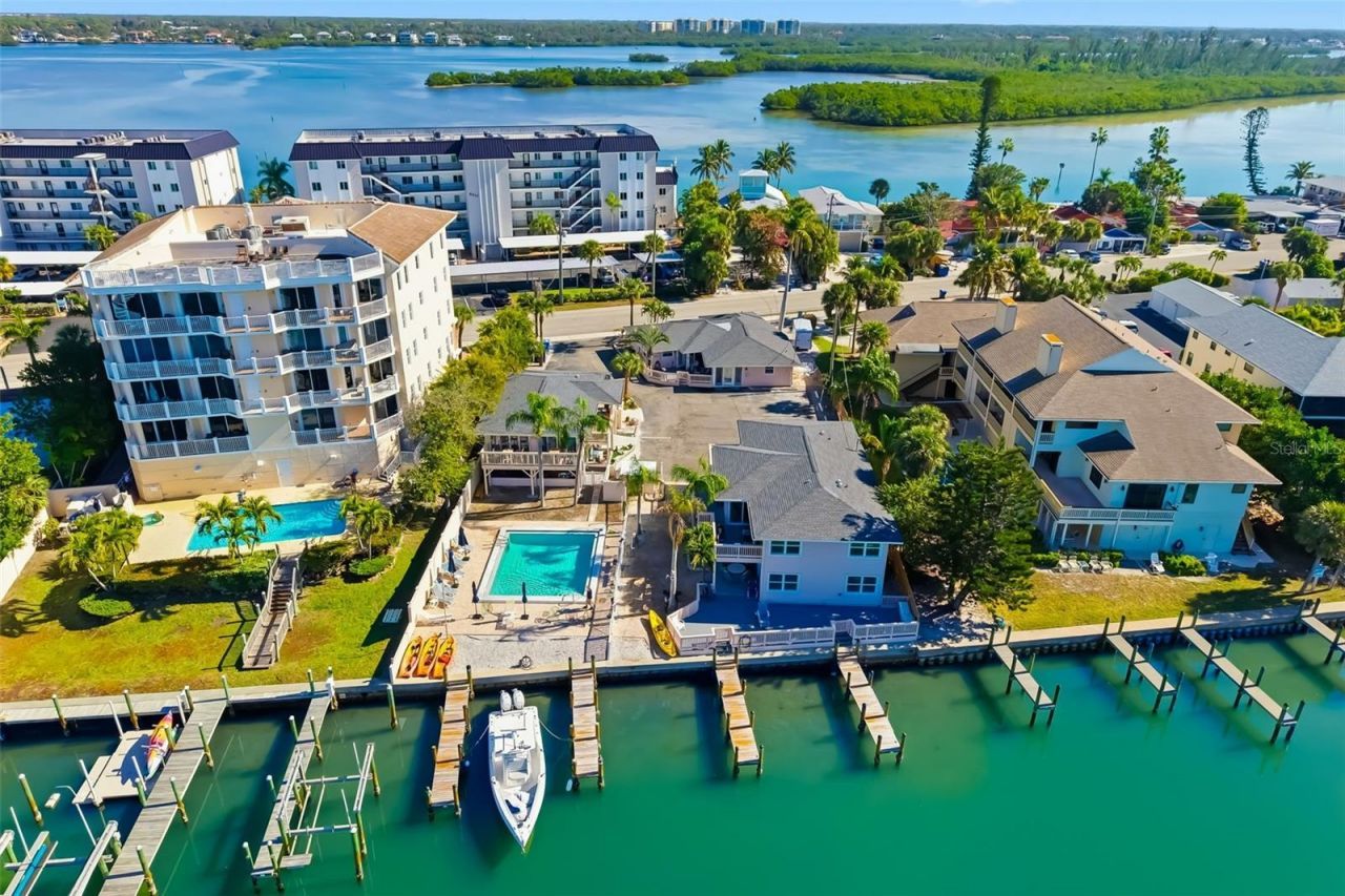 9022 Midnight Pass Road, Sarasota, FL 34242 Photo