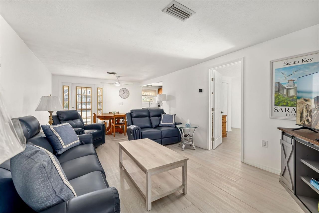 9022 Midnight Pass Road, Sarasota, FL 34242 Photo