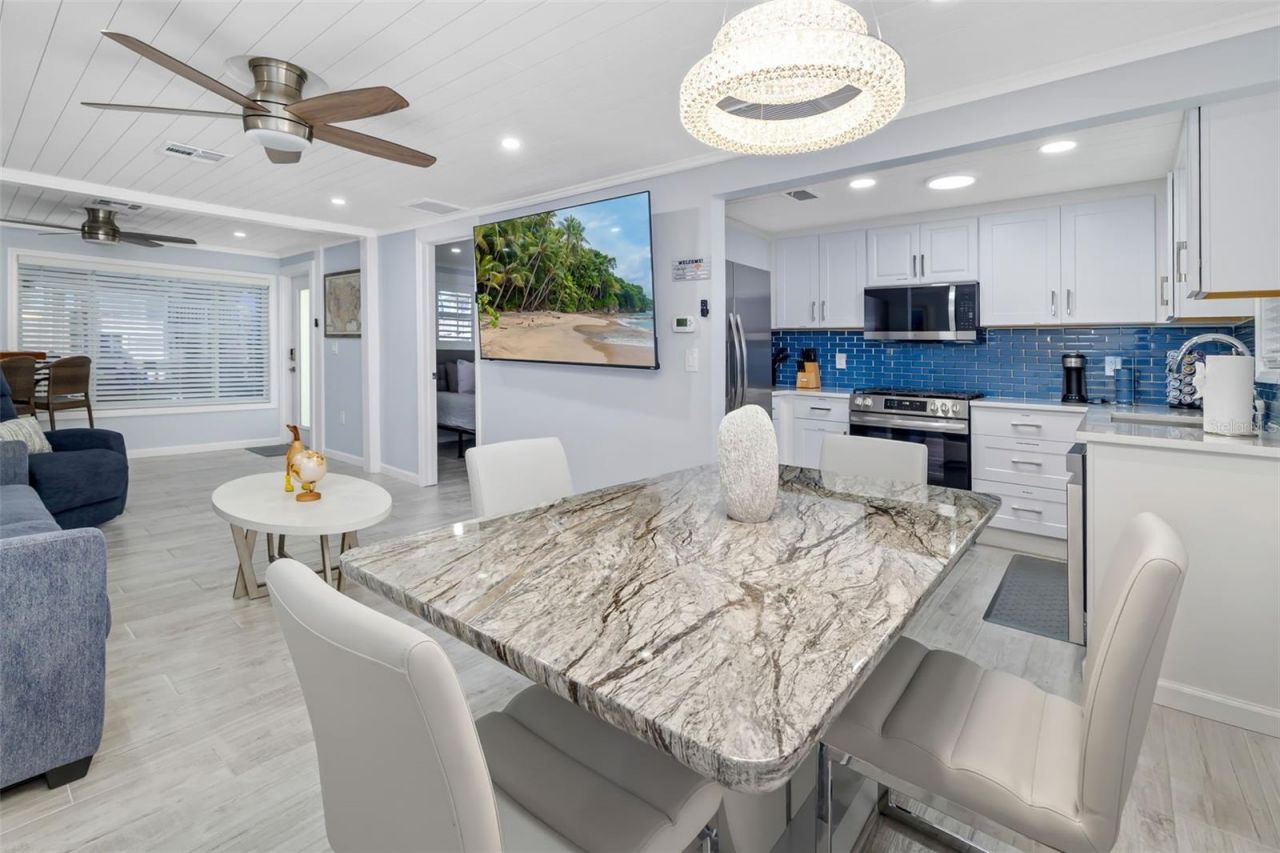 9022 Midnight Pass Road, Sarasota, FL 34242 Photo