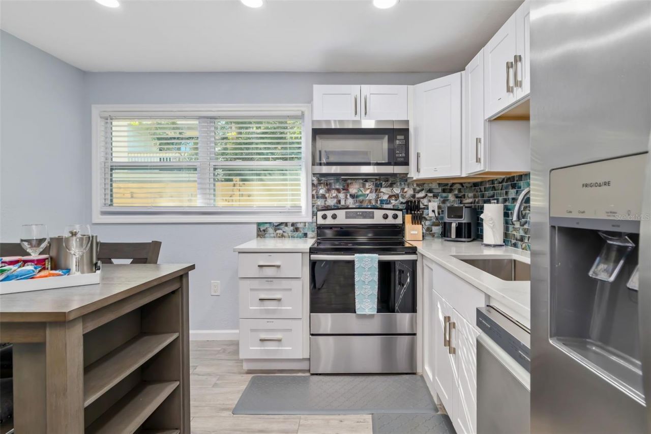 9022 Midnight Pass Road, Sarasota, FL 34242 Photo