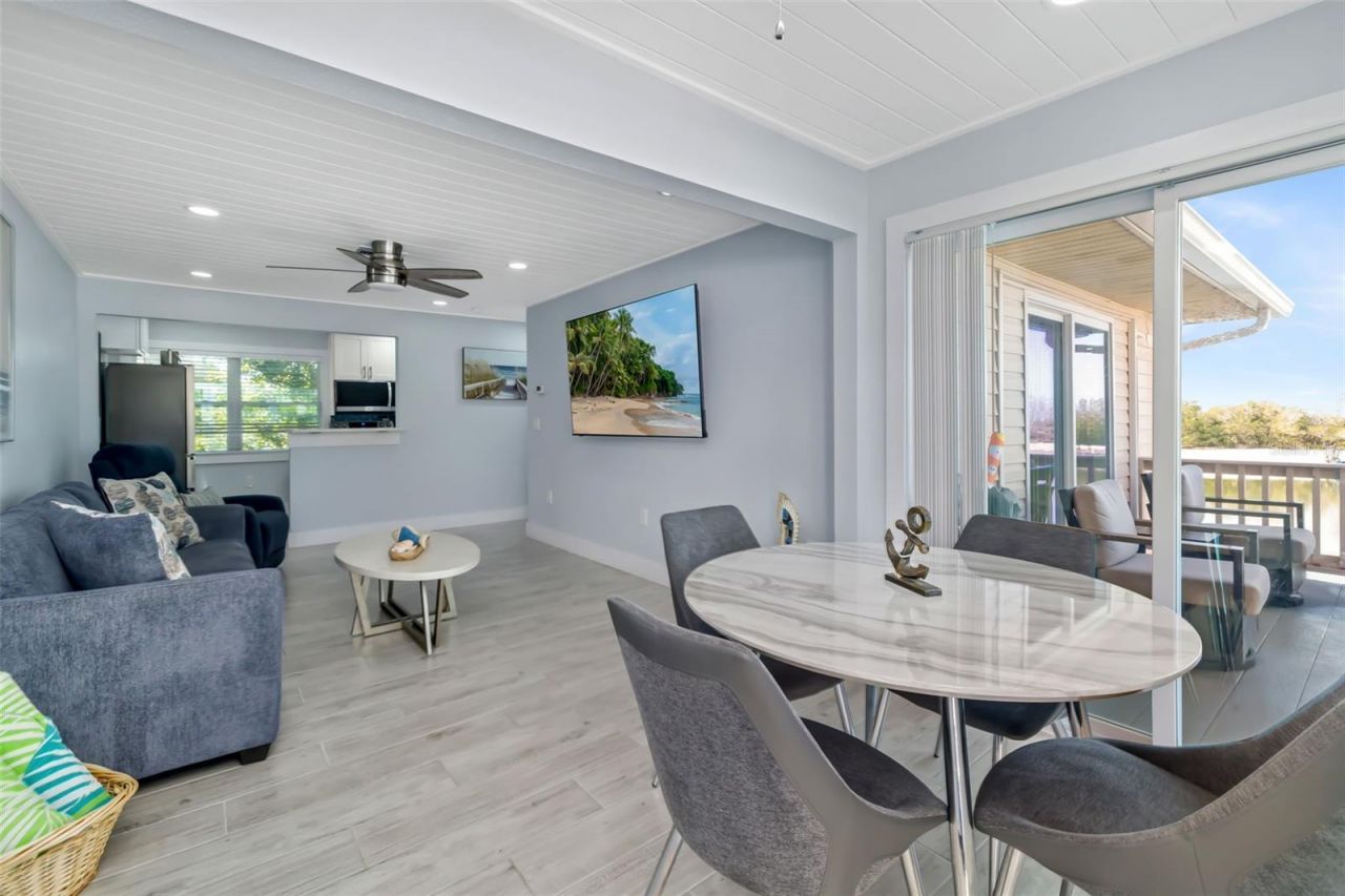 9022 Midnight Pass Road, Sarasota, FL 34242 Photo