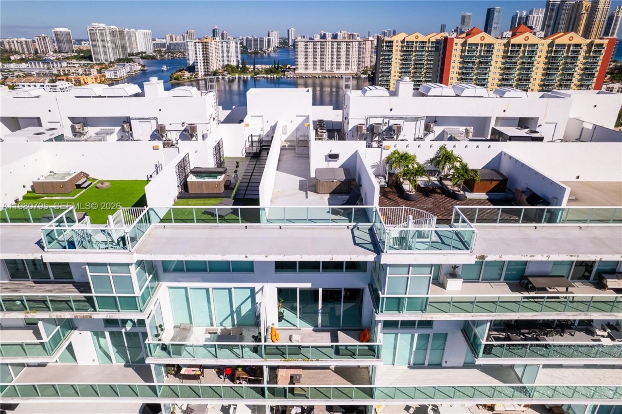 400 Sunny Isles Blvd , Unit 2019, Sunny Isles Beach, FL 33160 Photo