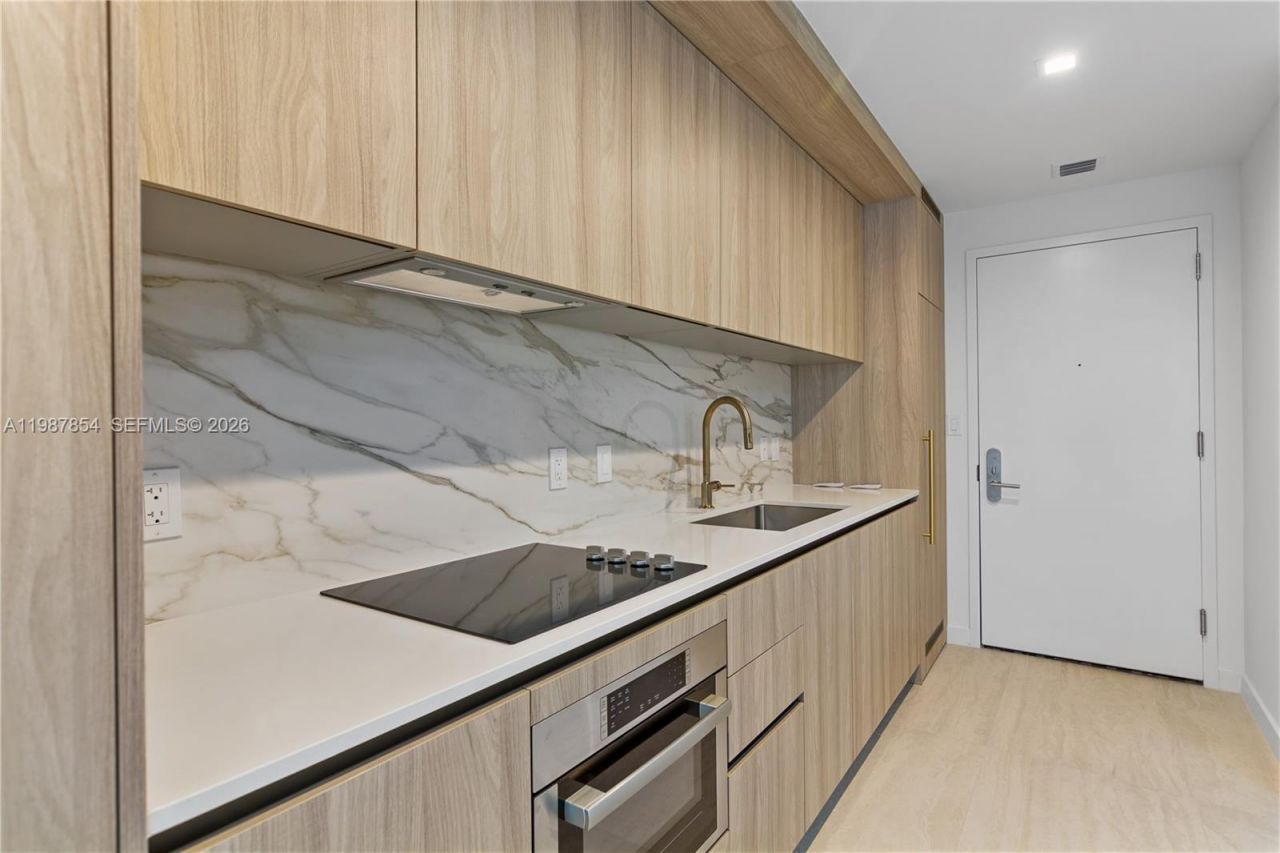 77 SE 5th St, Unit 1808, Miami, FL 33131 Photo