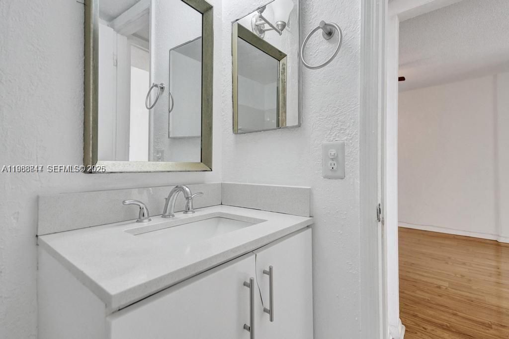 1251 NE 108th St , Unit 411, Miami, FL 33161 Photo