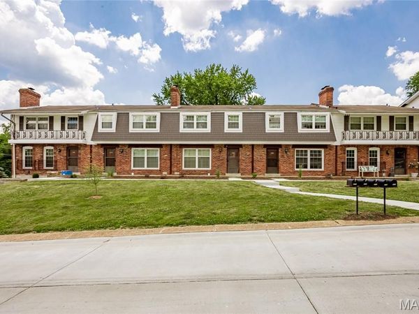 506 Broadmoor Drive, Chesterfield, MO 63017