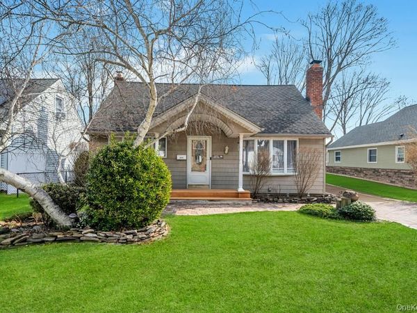 2315 Willow Street , Wantagh, NY 11793