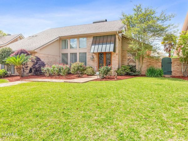 404 Comanche Drive , Lafayette, LA 70503