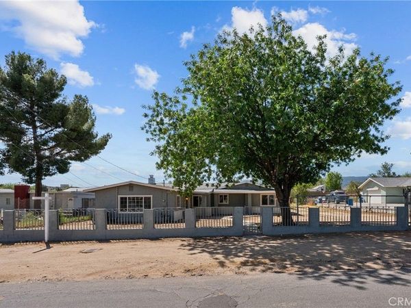 4550 W Avenue L2, Quartz Hill, CA 93536