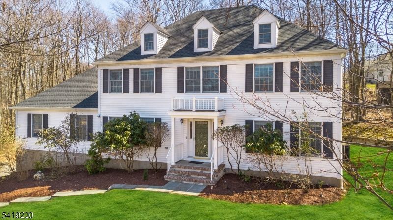 43 Wilkeshire Blvd, Randolph, NJ 07869 Main Photo