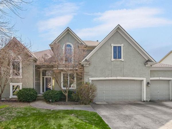 21605 W 60th Terrace, Shawnee, KS 66218