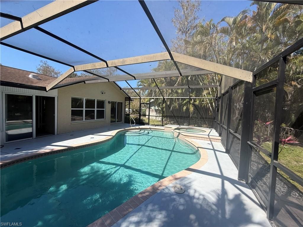 5361 Hickory Wood Dr , Naples, FL 34119 Photo